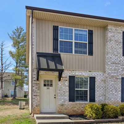 exterior view at Northpark Commons located in Clarksville, TN